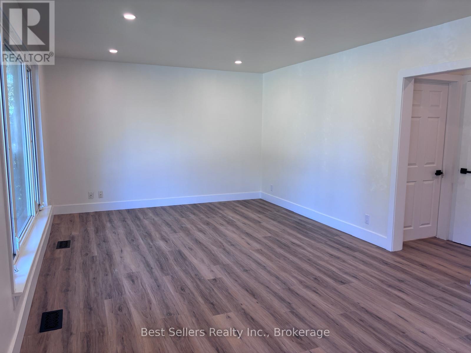 MAIN- 767 Gaspe Avenue, Oshawa, ON photo 3
