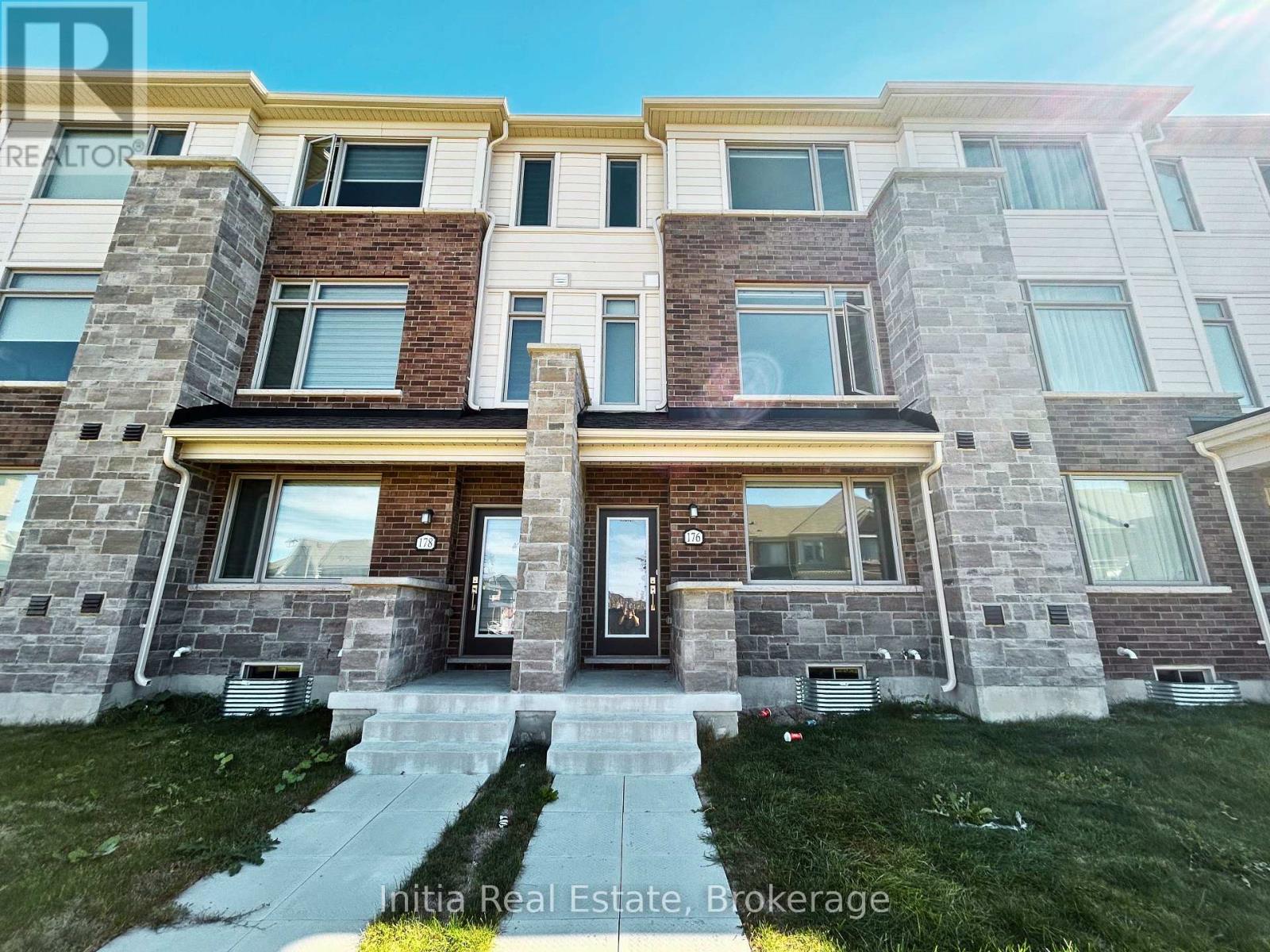 176 LAGEER DRIVE, Whitchurch-Stouffville (Stouffville) — photo 4