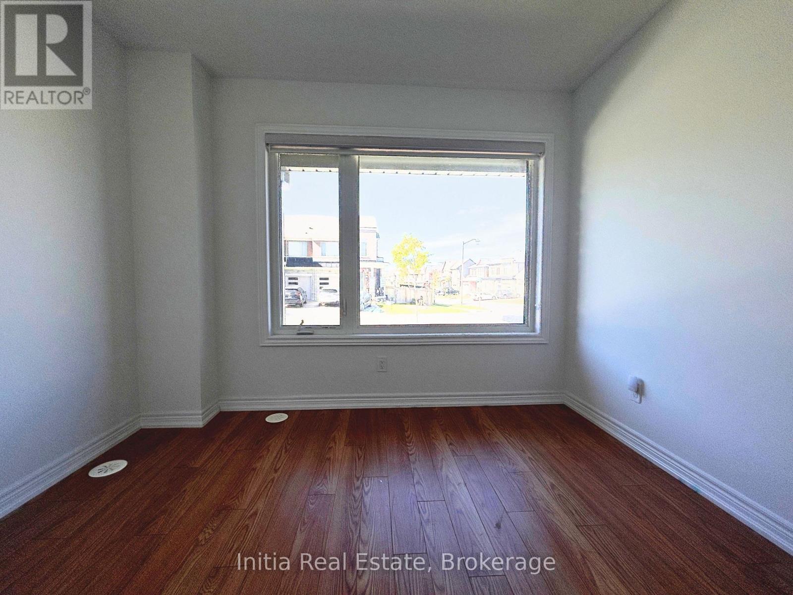 176 LAGEER DRIVE, Whitchurch-Stouffville (Stouffville) — photo 7