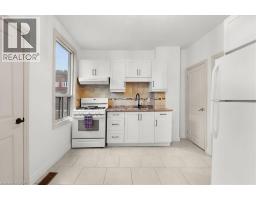 Primary Bedroom - 109 Macaulay Street E, Hamilton, ON L8L3X4 Photo 8