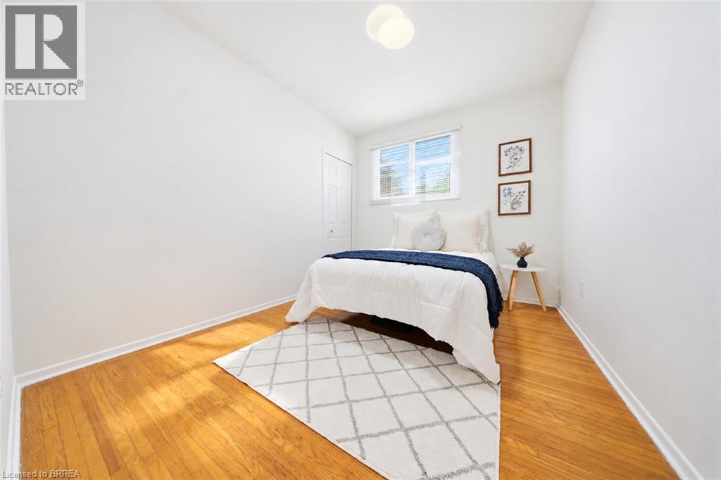 16 Burwell Street — photo 16