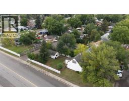 502 12 Street N - photo 4