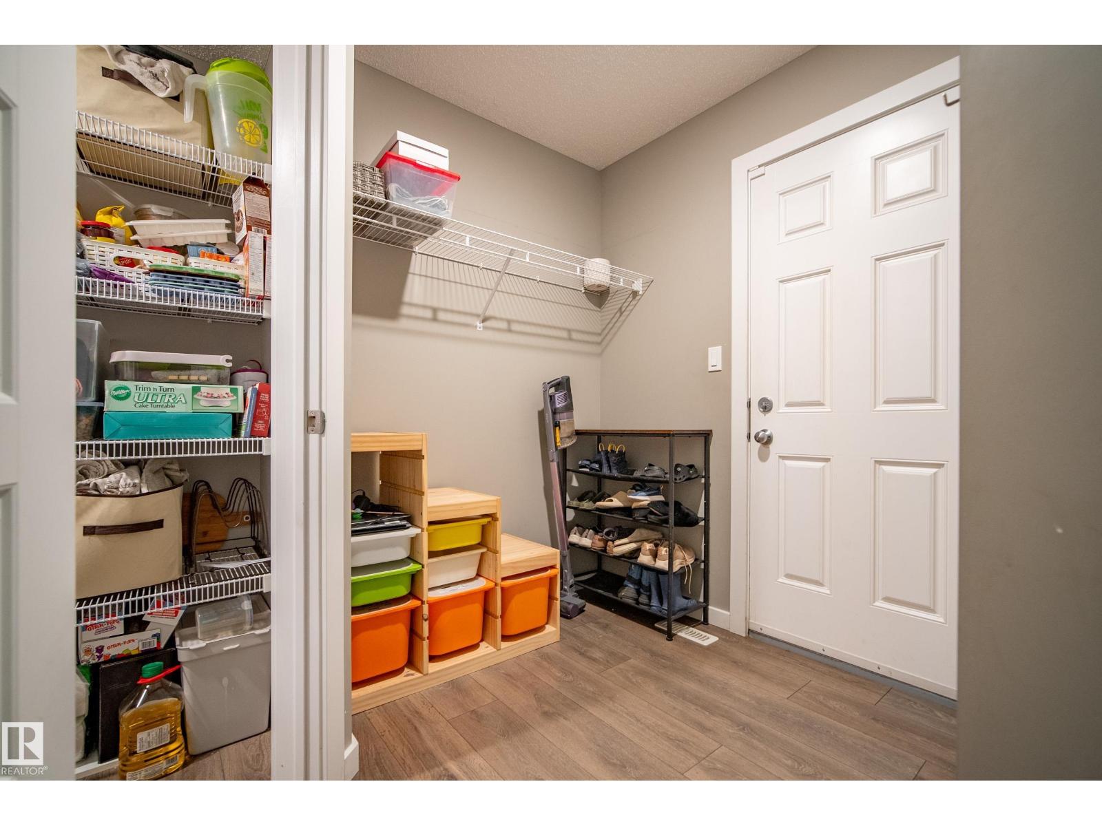 6520 59 AV - Image 32