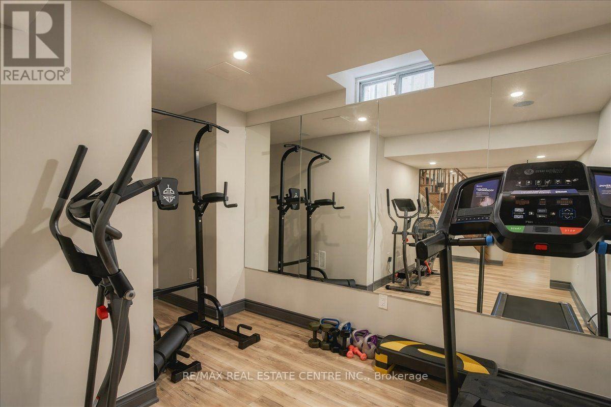 1749 Heritage Way, Oakville, ON photo 42