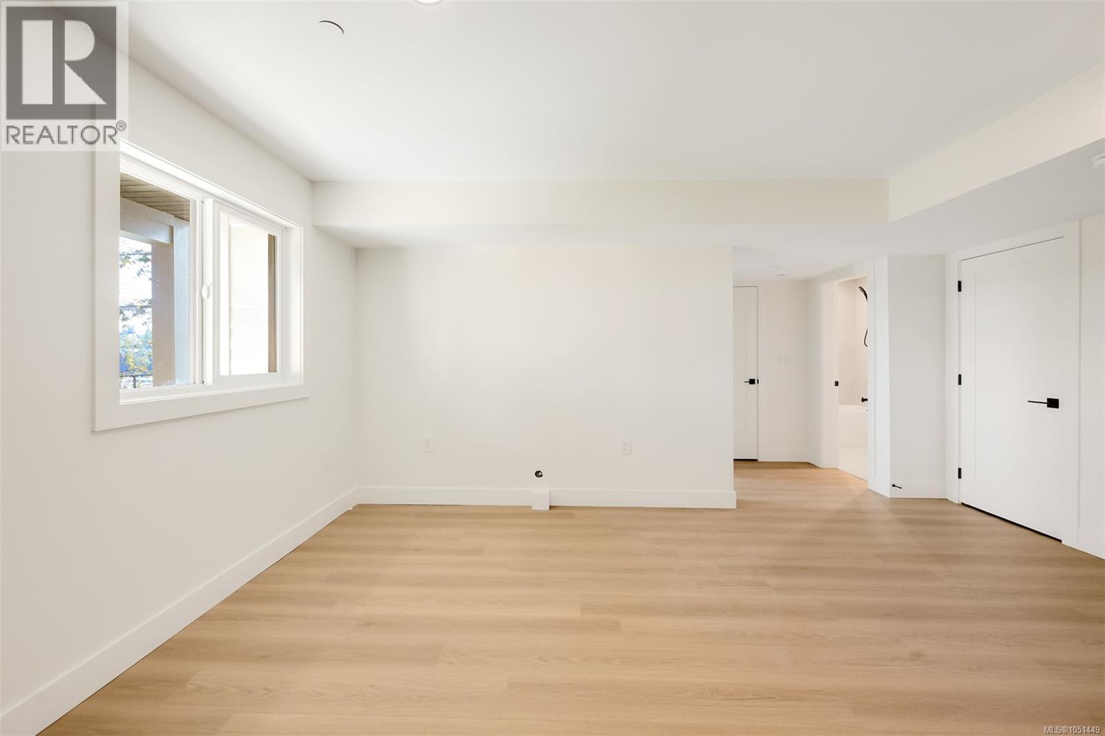 2119 Kingbird Dr - 56