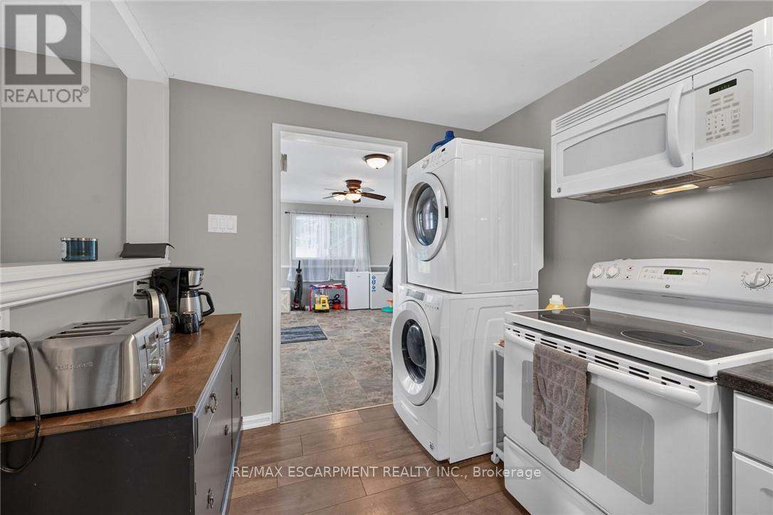82 Division Street, Brantford, ON photo 13