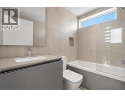 156 W Woodstock Avenue, Vancouver, BC V5Y0N1 Photo 14