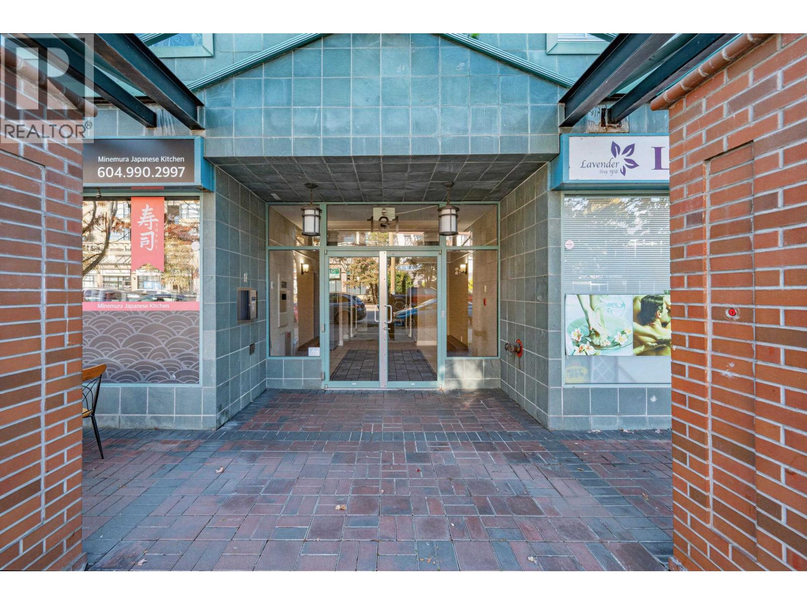 Photo of 204 131 W 3RD STREET 35