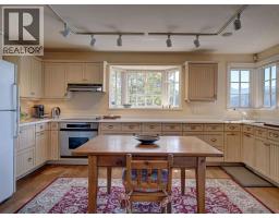 890 The Grove Road, Gambier Island, BC V0N1V0 Photo 11