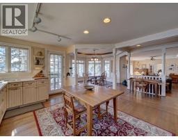 890 The Grove Road, Gambier Island, BC V0N1V0 Photo 12