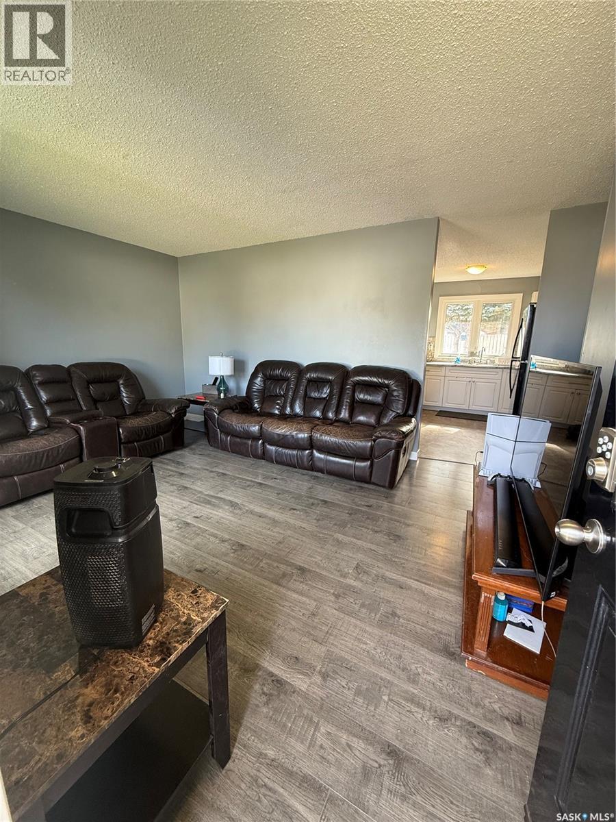 1511 Grandview STREET W - 5