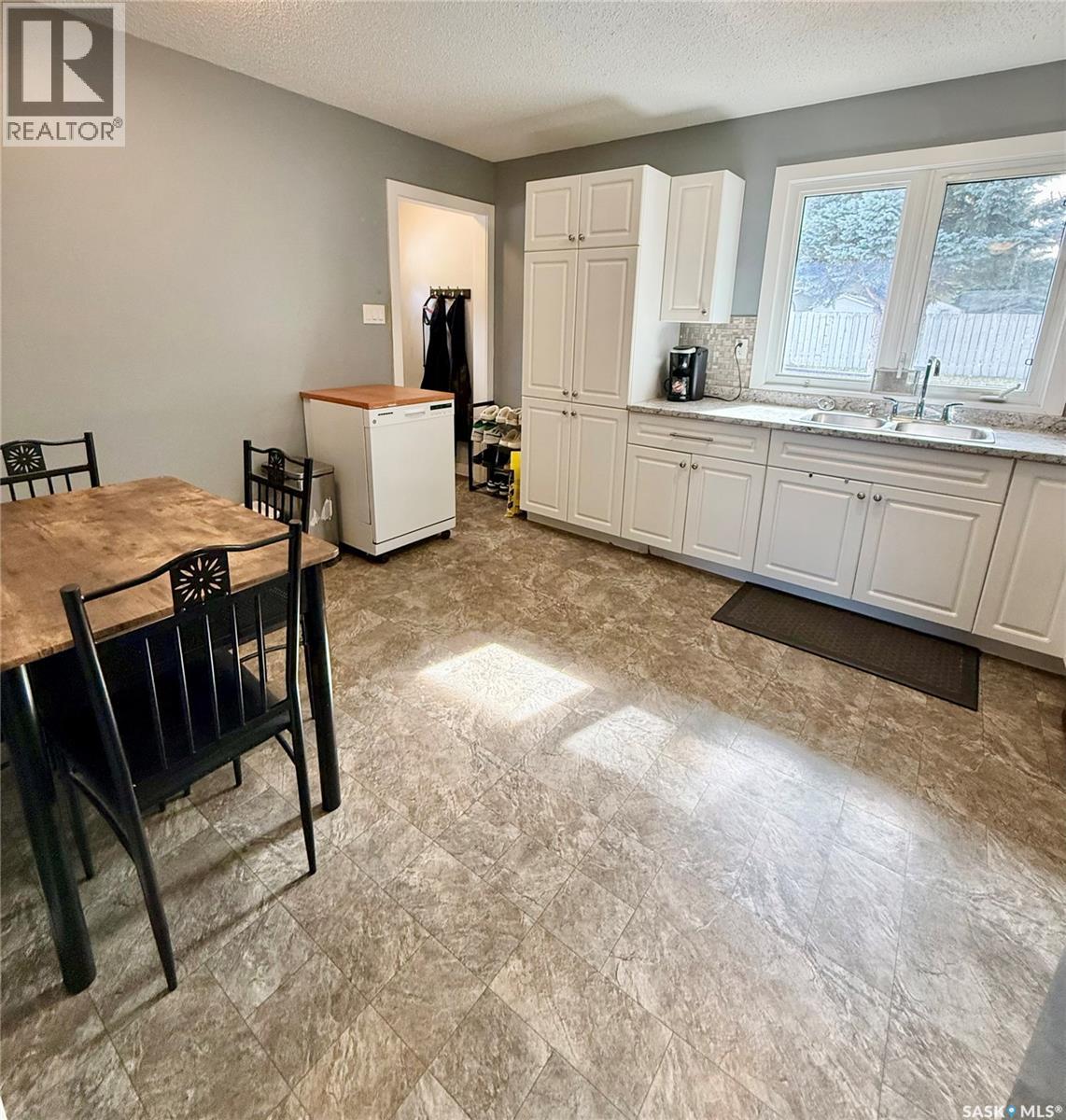 1511 Grandview STREET W - 13