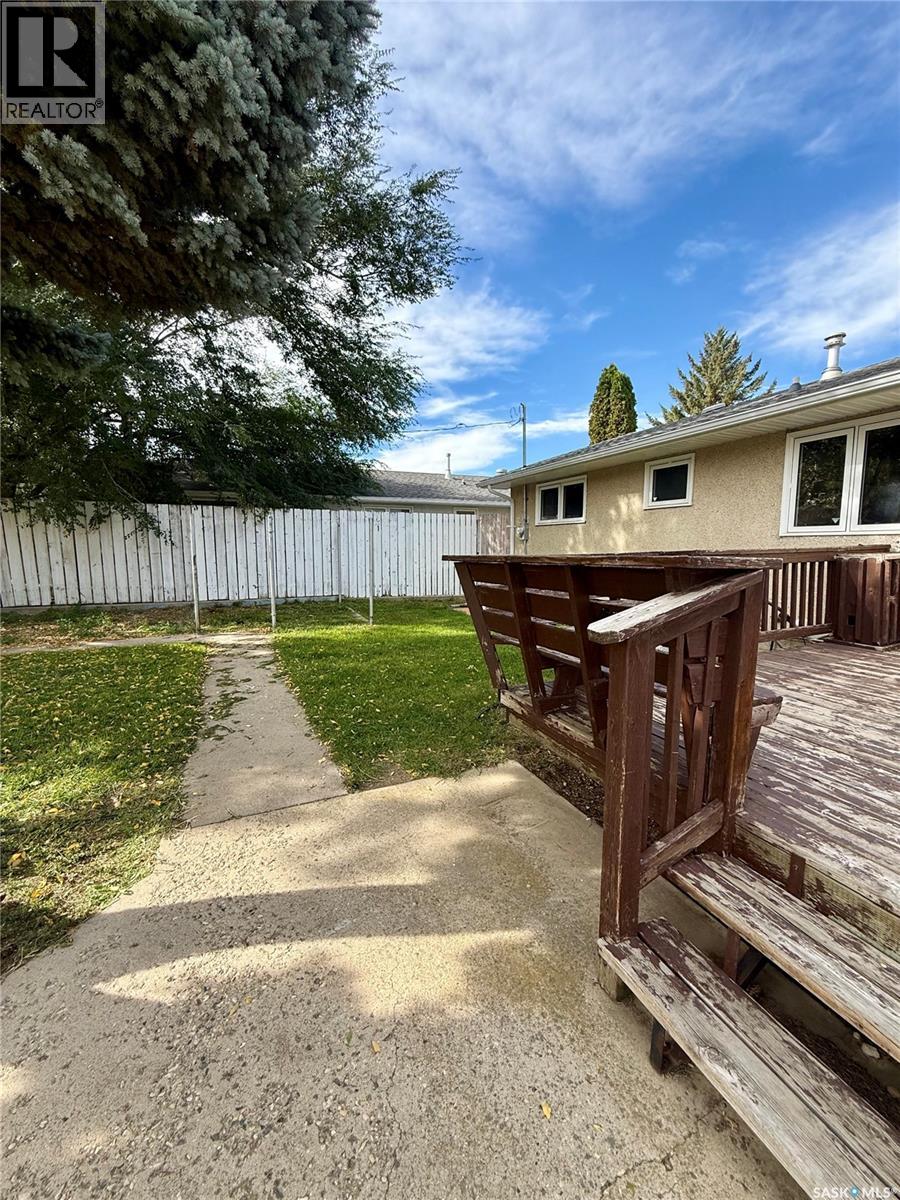 1511 Grandview STREET W, Moose Jaw — photo 33