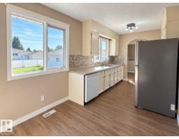 10439 36a Ave Nw, Edmonton, AB T6J2H7 Photo 9