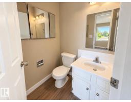 10439 36a Ave Nw, Edmonton, AB T6J2H7 Photo 13