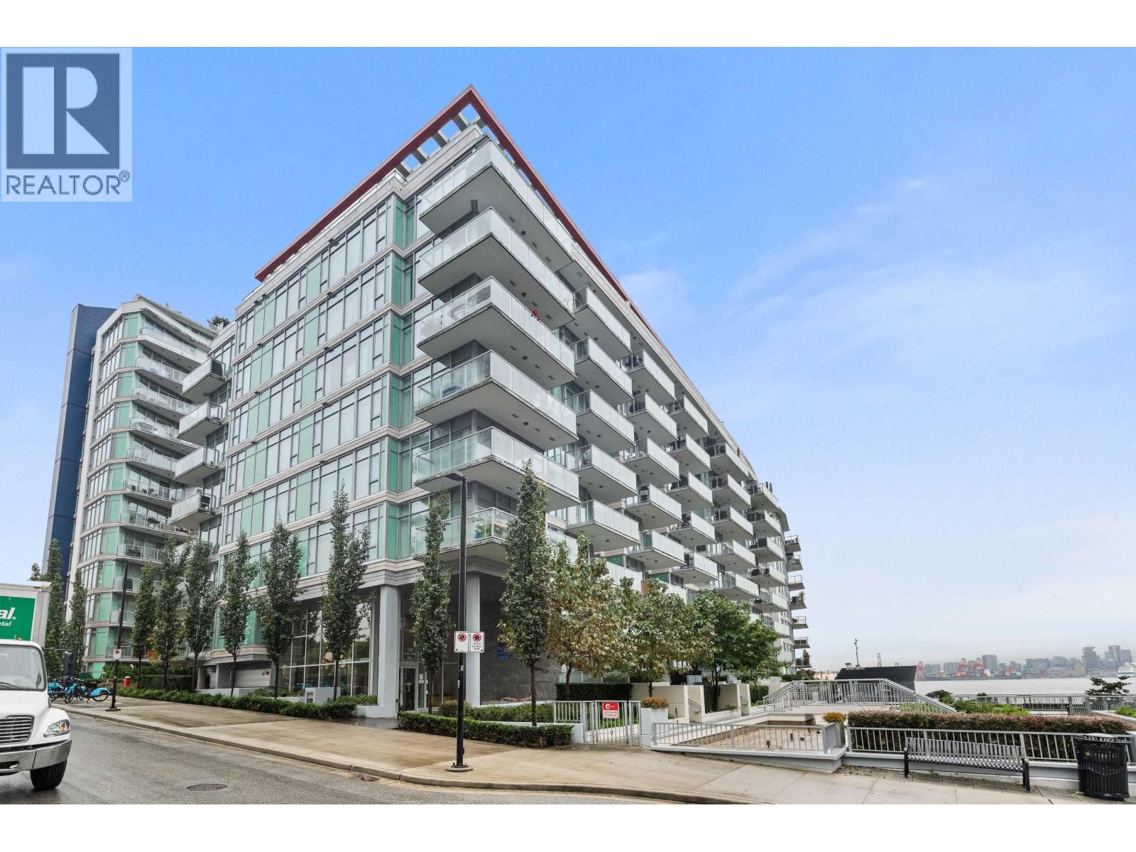 Photo of 211 185 VICTORY SHIP WAY 28