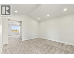 138 Silver Spruce Road Sw, Calgary, AB T2X6L3 Photo 16