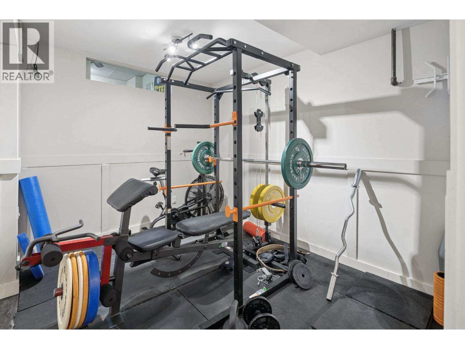 3 230 W 15TH STREET, North Vancouver