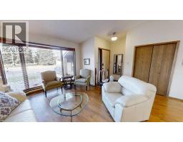 42 Ridgewood Boulevard W - photo 3