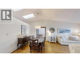 42 Ridgewood Boulevard W - photo 4