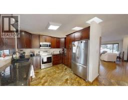 42 Ridgewood Boulevard W - photo 8
