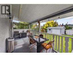 Kitchen - 175 Venus Road, Kelowna, BC V1X1H6 Photo 9
