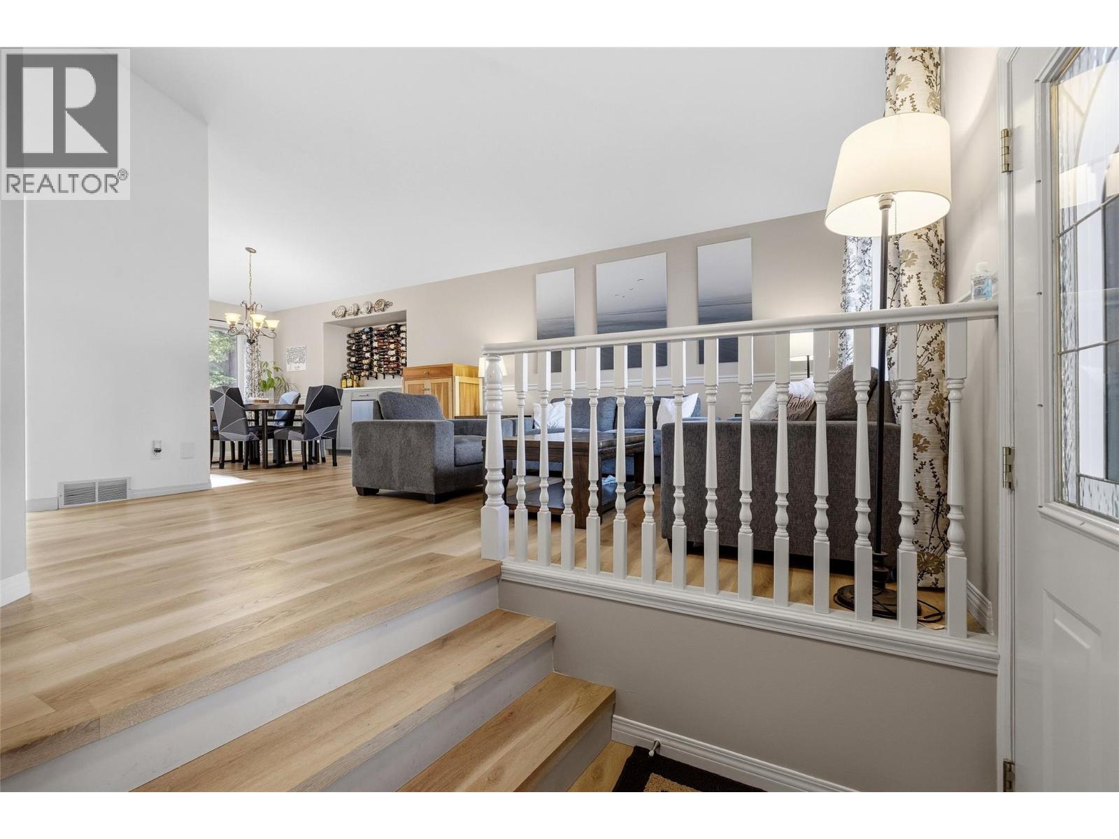 2109 Sunview Drive - Image 7
