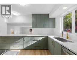 2109 Sunview Drive, West Kelowna, BC V1Z3P9 Photo 16