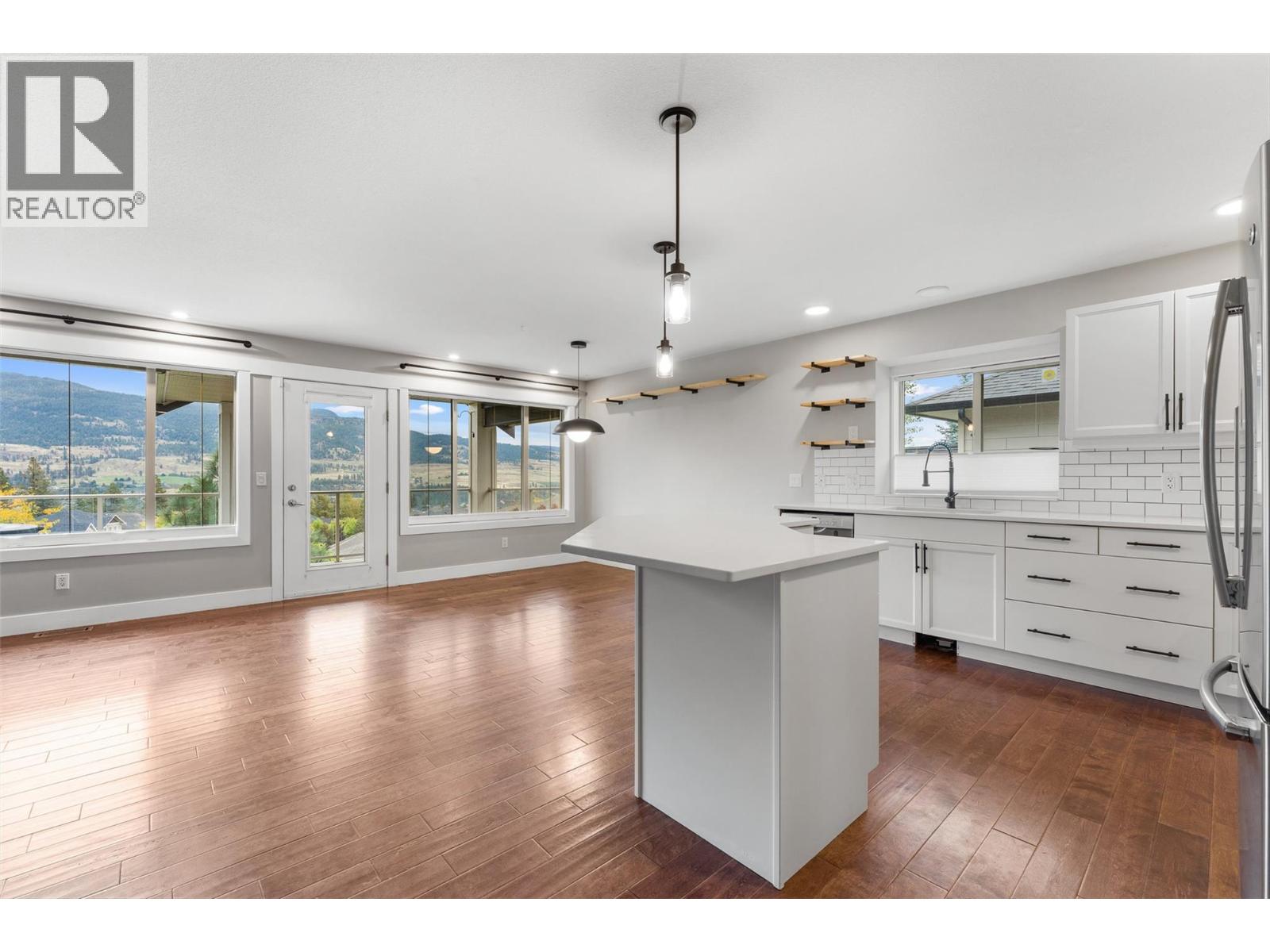 13296 Lake Hill Drive, Lake Country - Image 1