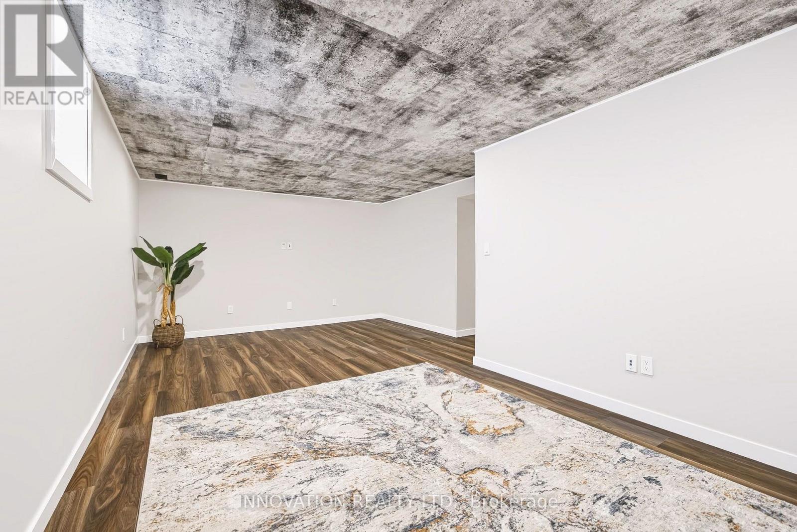 106 SANTOLINA STREET - Image 31