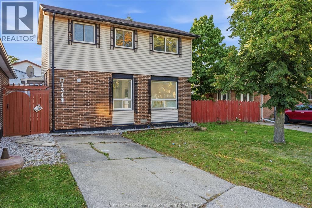 1341 ARNCLIFFE PL - 1