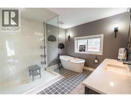 6822 Evergreen Lane, Plympton Wyoming, ON N0N1E0 Photo 18