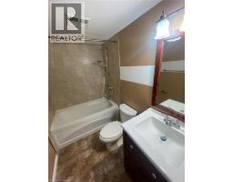 18 Holborn Court Unit# 212, Kitchener, ON N2A4A1 Photo 8