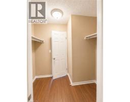 18 Holborn Court Unit# 212, Kitchener, ON N2A4A1 Photo 9