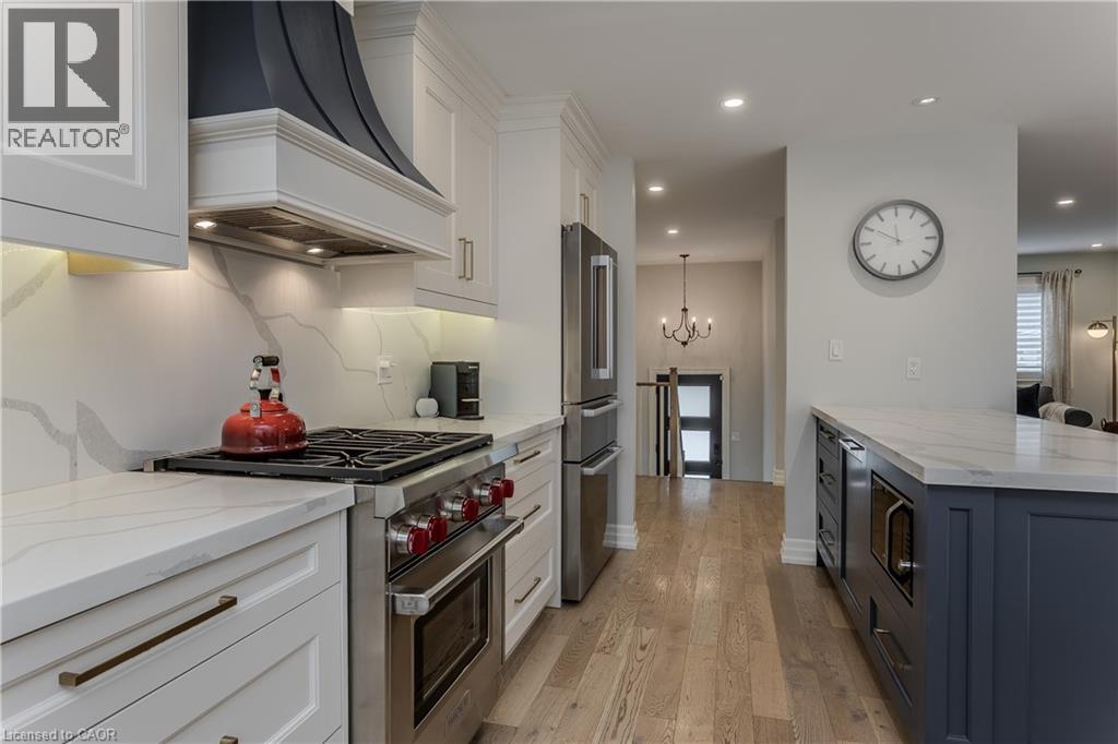 2193 LANCASTER Crescent, Burlington — photo 9