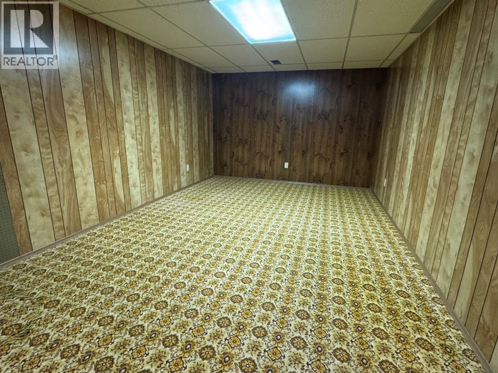 11221 102 Avenue - Image 28