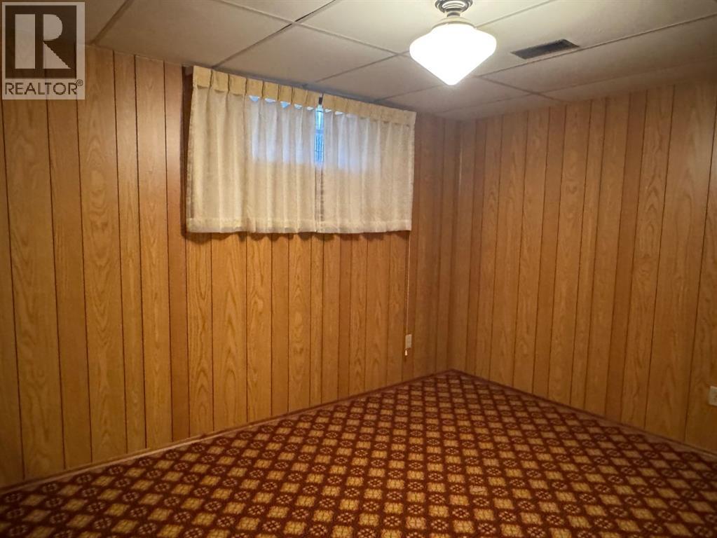 11221 102 Avenue - Image 33