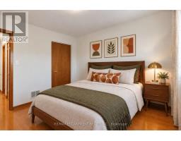 Bedroom 3 - 7566 Netherwood Road, Mississauga, ON L4T2N9 Photo 13