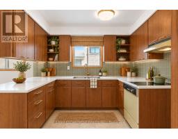 Kitchen - 7566 Netherwood Road, Mississauga, ON L4T2N9 Photo 7