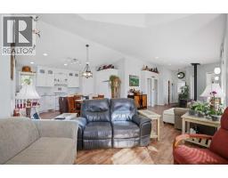 4001, 35468 Range Road 30, Rural Red Deer County, AB T4G0M3 Photo 11
