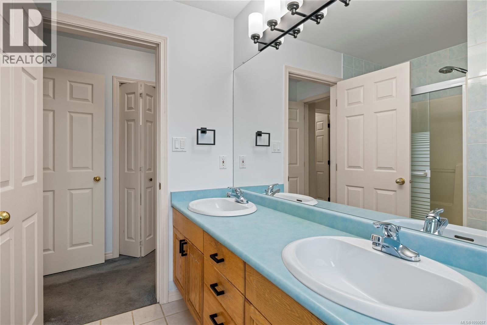 1730 Sangster Cres - Image 36