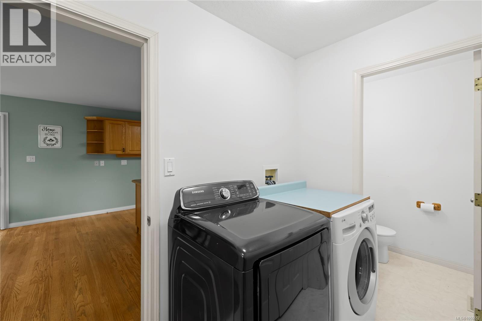 1730 Sangster Cres - 37