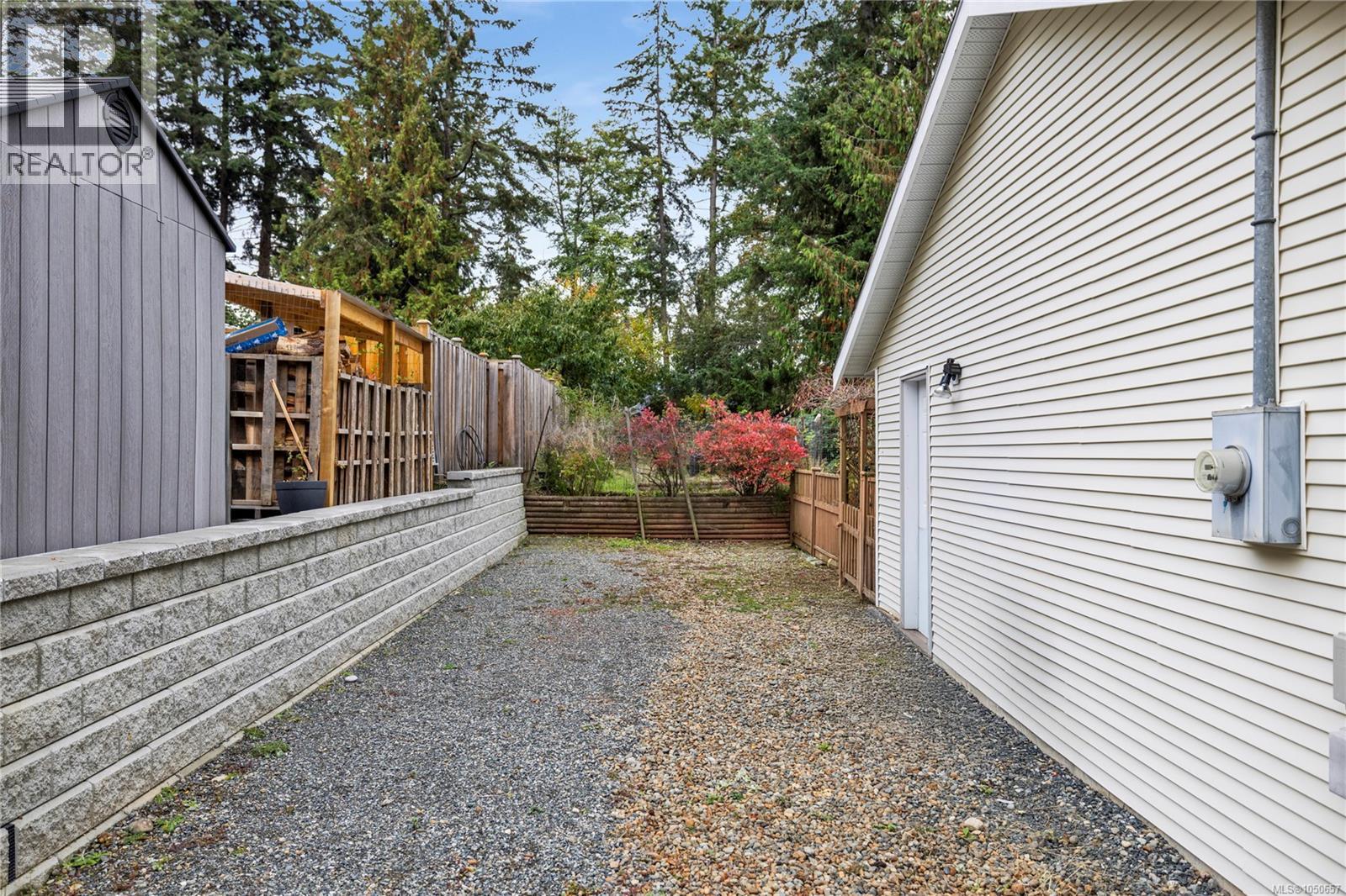1730 Sangster Cres - 41