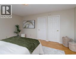 1679 Freeman Ave, Saanich, BC V8P1P5 Photo 15