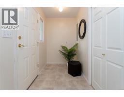 1679 Freeman Ave, Saanich, BC V8P1P5 Photo 24