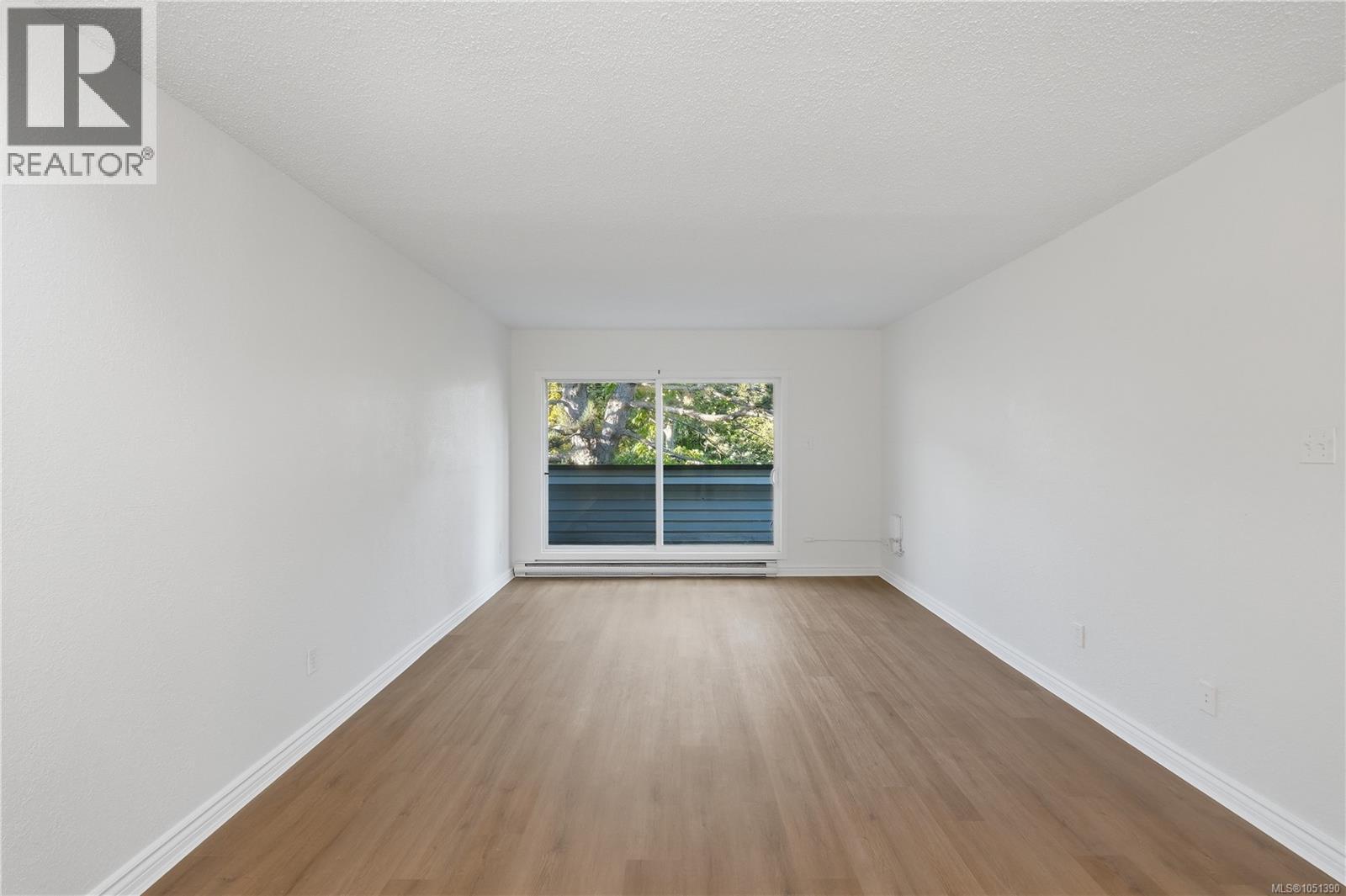 #411 909 Pembroke St - 10