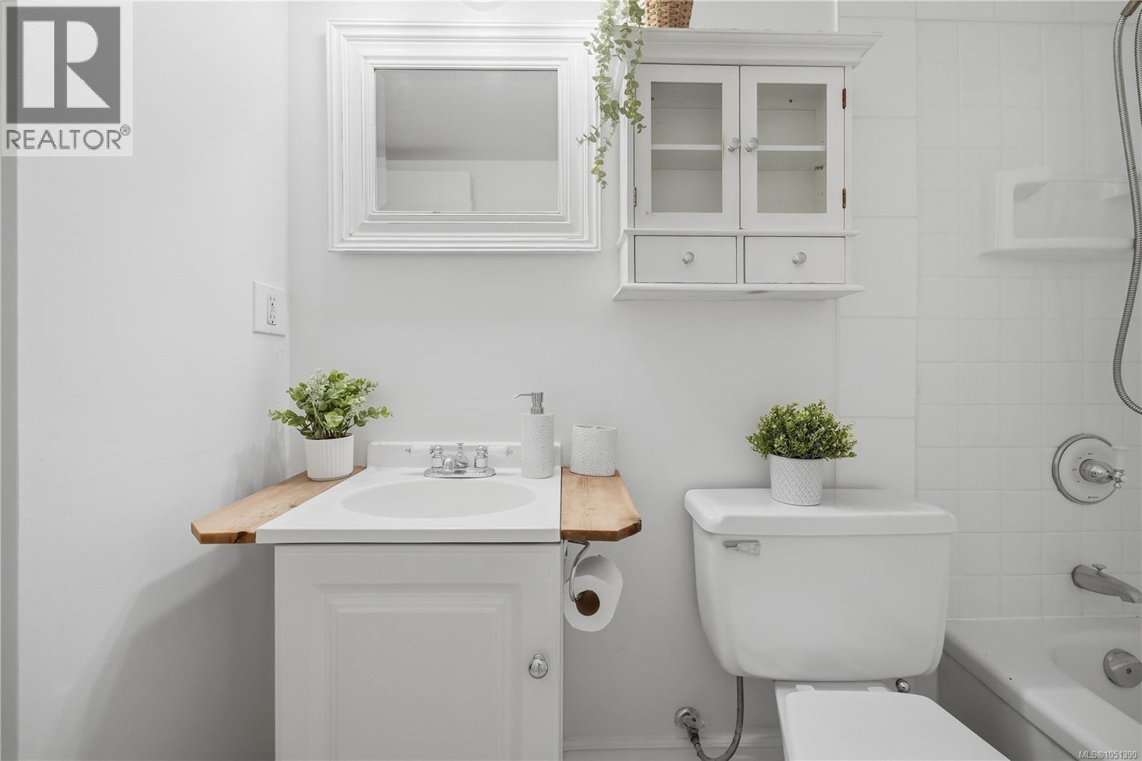 #411 909 Pembroke St - Image 23