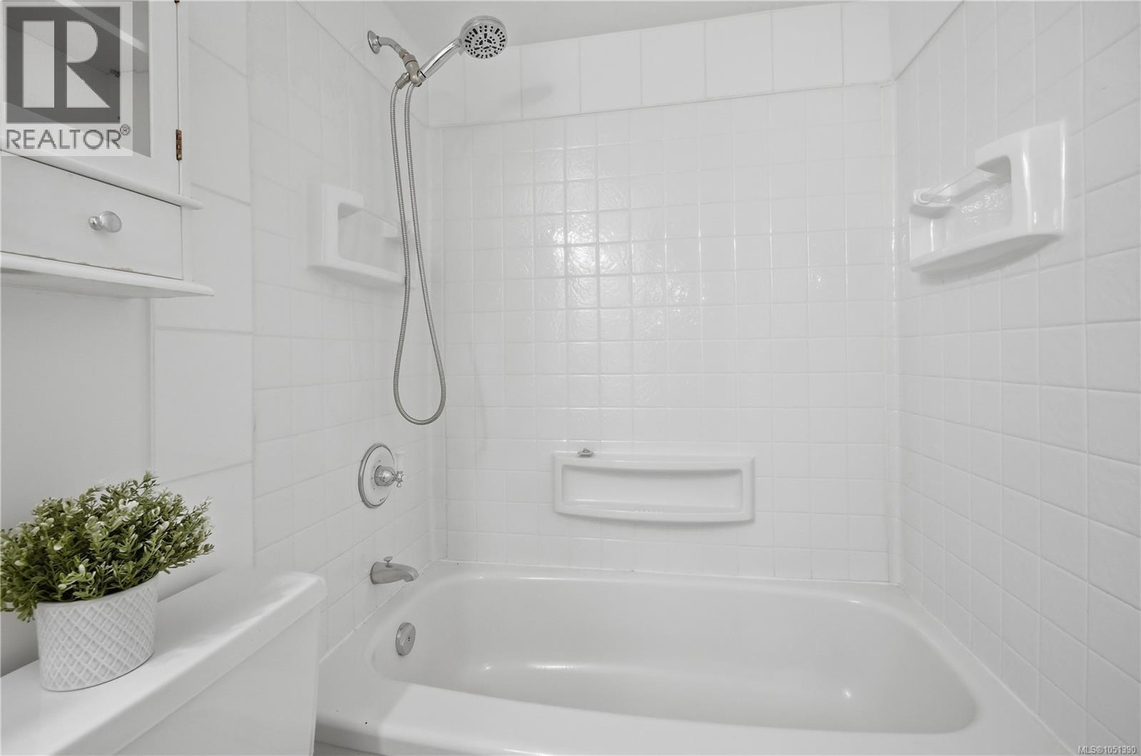 #411 909 Pembroke St - Image 24