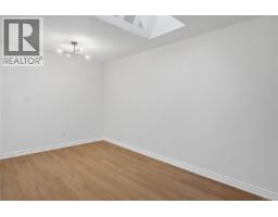 411 909 Pembroke St, Victoria, BC V8T4Z5 Photo 8