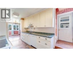 Primary Bedroom - 350 Perth Street, Mount Forest, ON N0G2L1 Photo 9